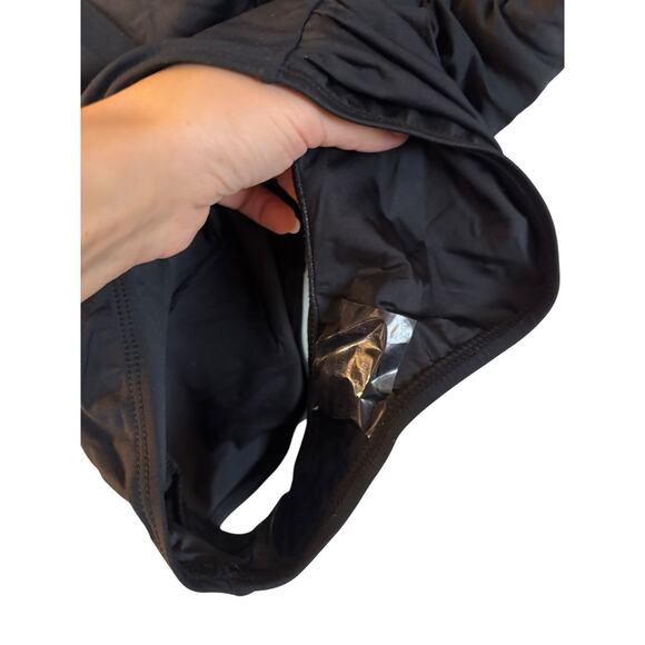 La Blanca Island Goddess Rouched One Piece Swimsuit Women’s Size 10 Black UPF 50 - Picture 6 of 6